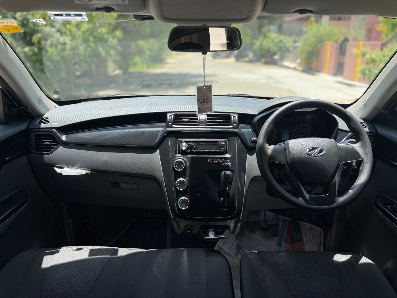 Mahindra KUV 100 - Image 7